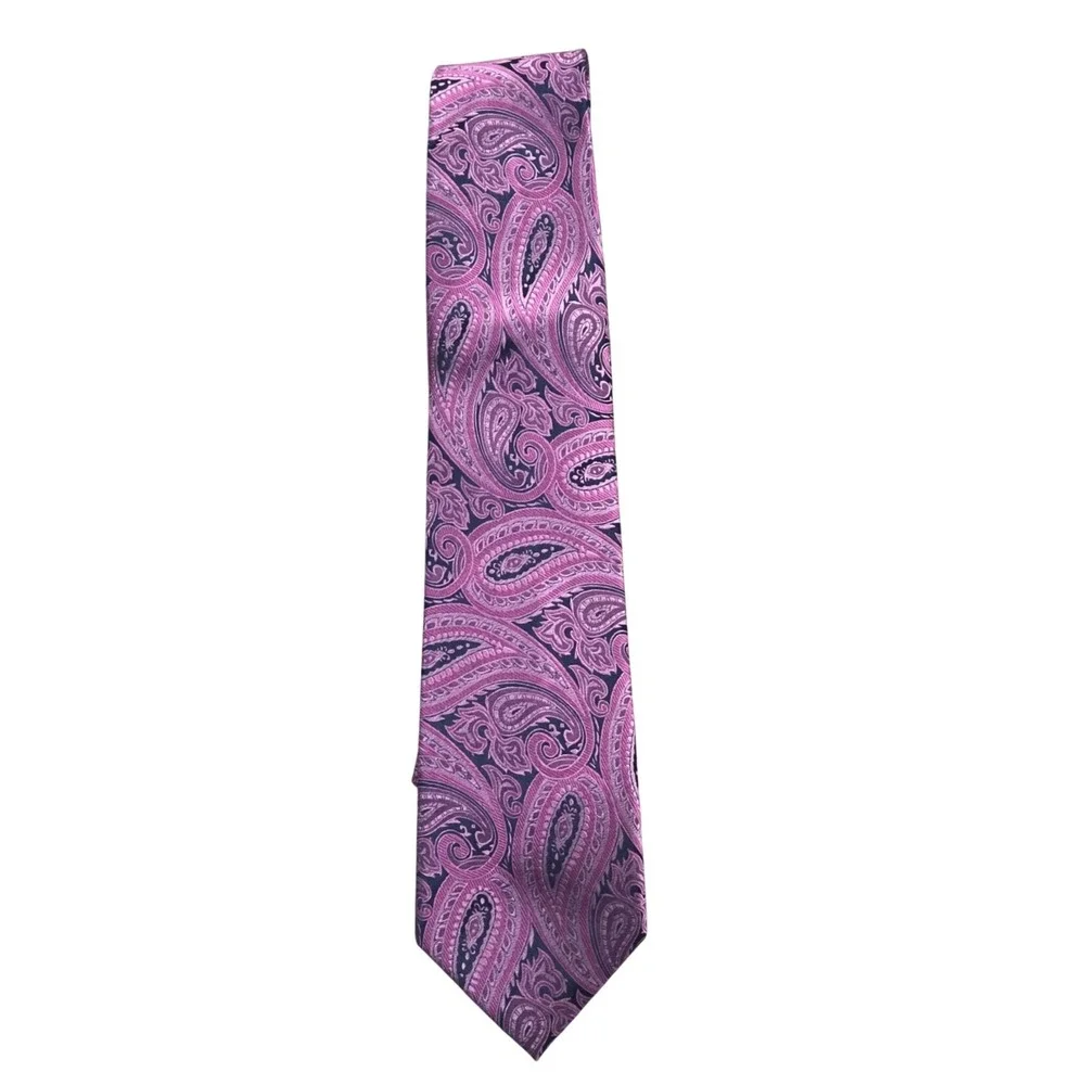 Countess Mara Silk Necktie Tie Pink Purple Paisley Hand Made Crown Logo 3.5